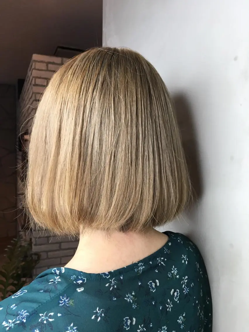 ミディアム 嶋崎 啓人のヘアスタイル