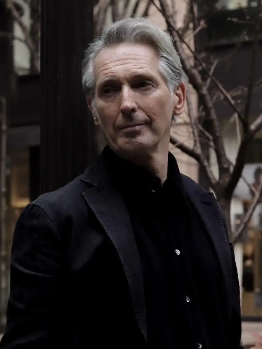 ショート メンズ ビジネス センターパート フェードカット メンズパーマ 七三 カット ヘッドスパ THE MAN 代官山のヘアスタイル