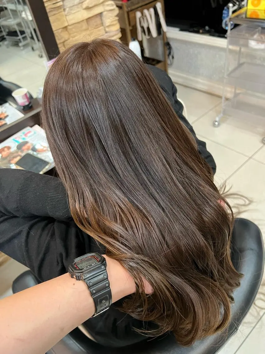 ロング カット ヘアカラー トリートメント 福岡縮毛矯正✨️ ストレート 向井和輝のヘアスタイル