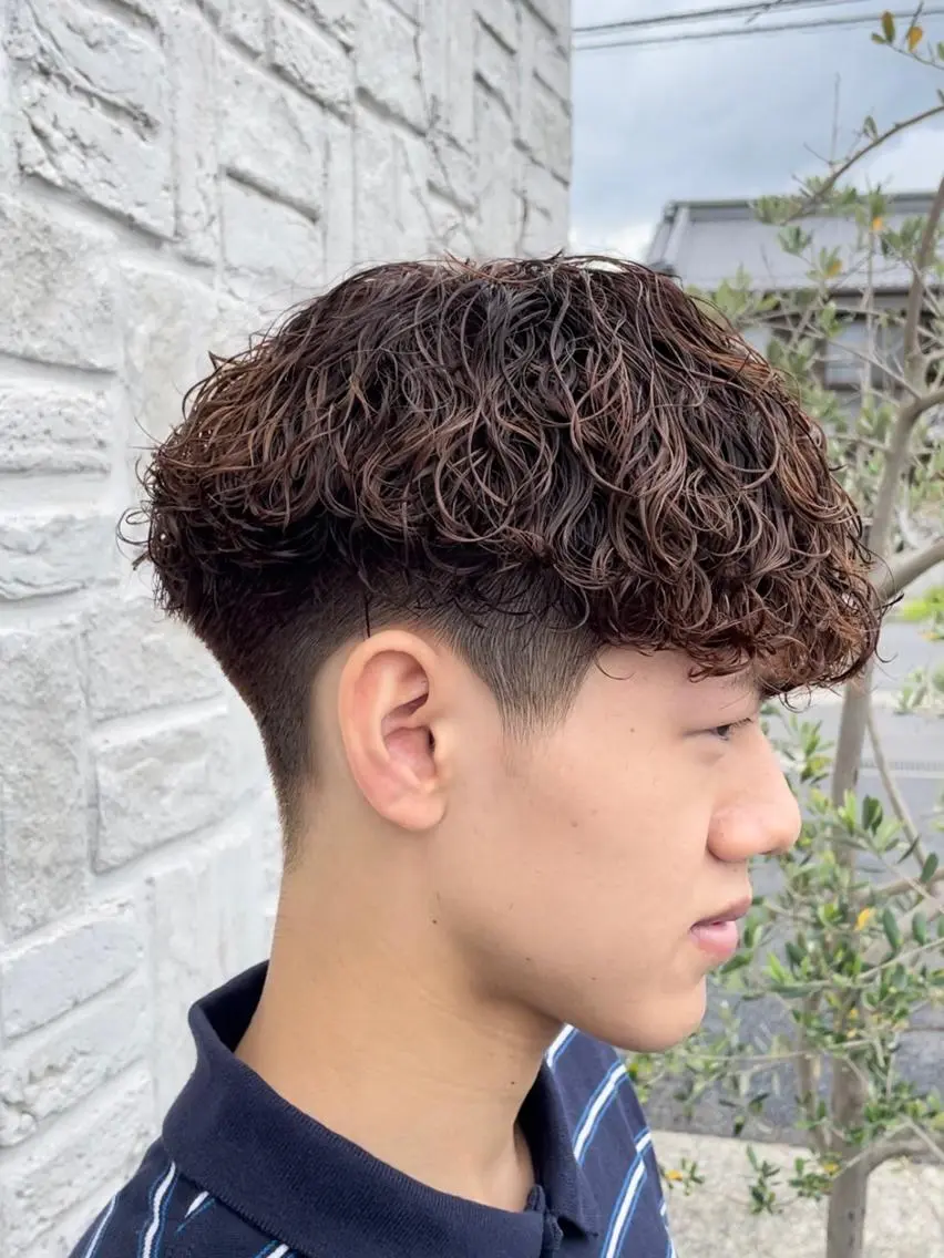 パーマ メンズ 波巻きパーマ カット パーマ アタ ムのヘアスタイル