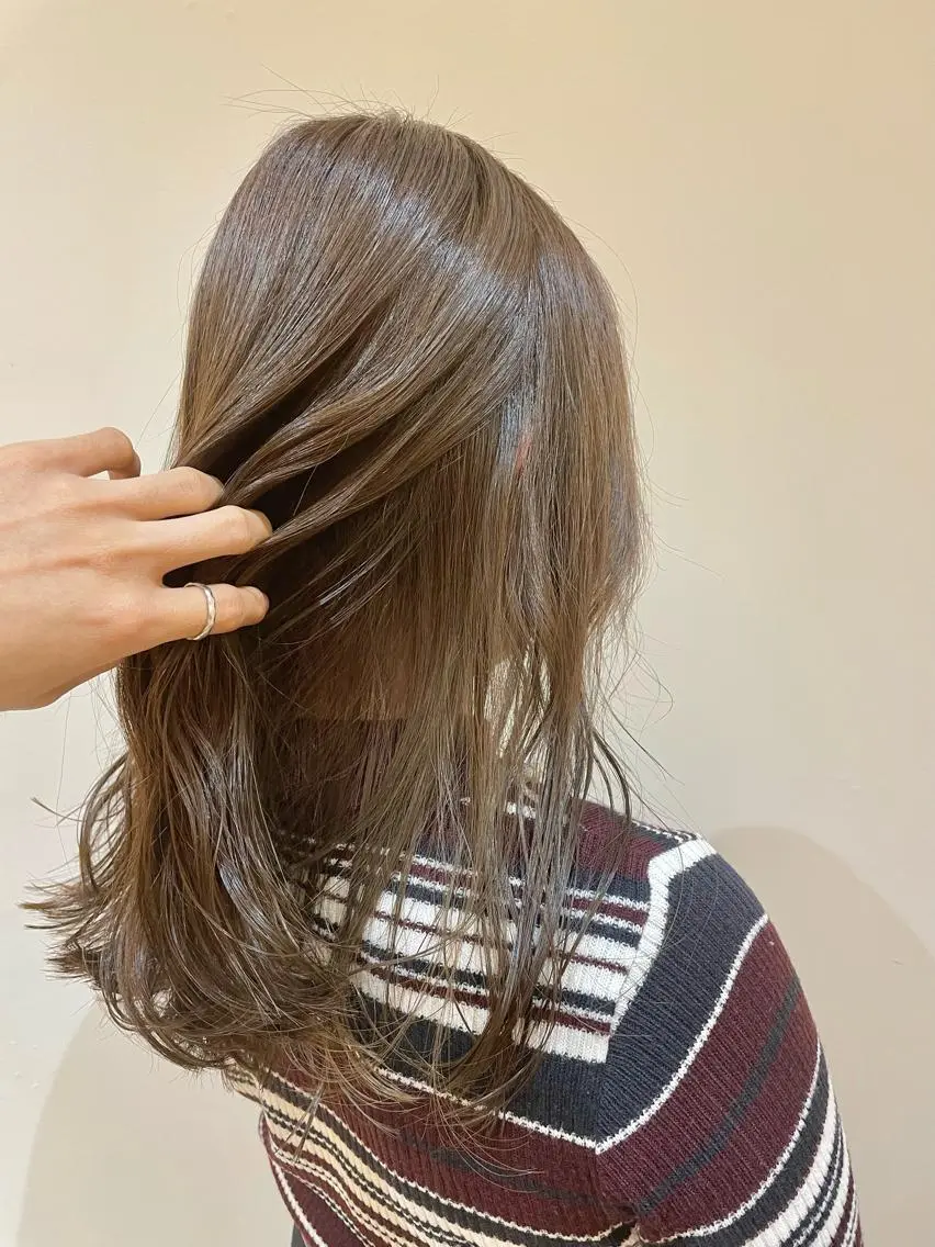 ミディアム ヘアカラー トリートメント 🎗副店長/井上 竜 ブリーチ指名No.1のヘアスタイル