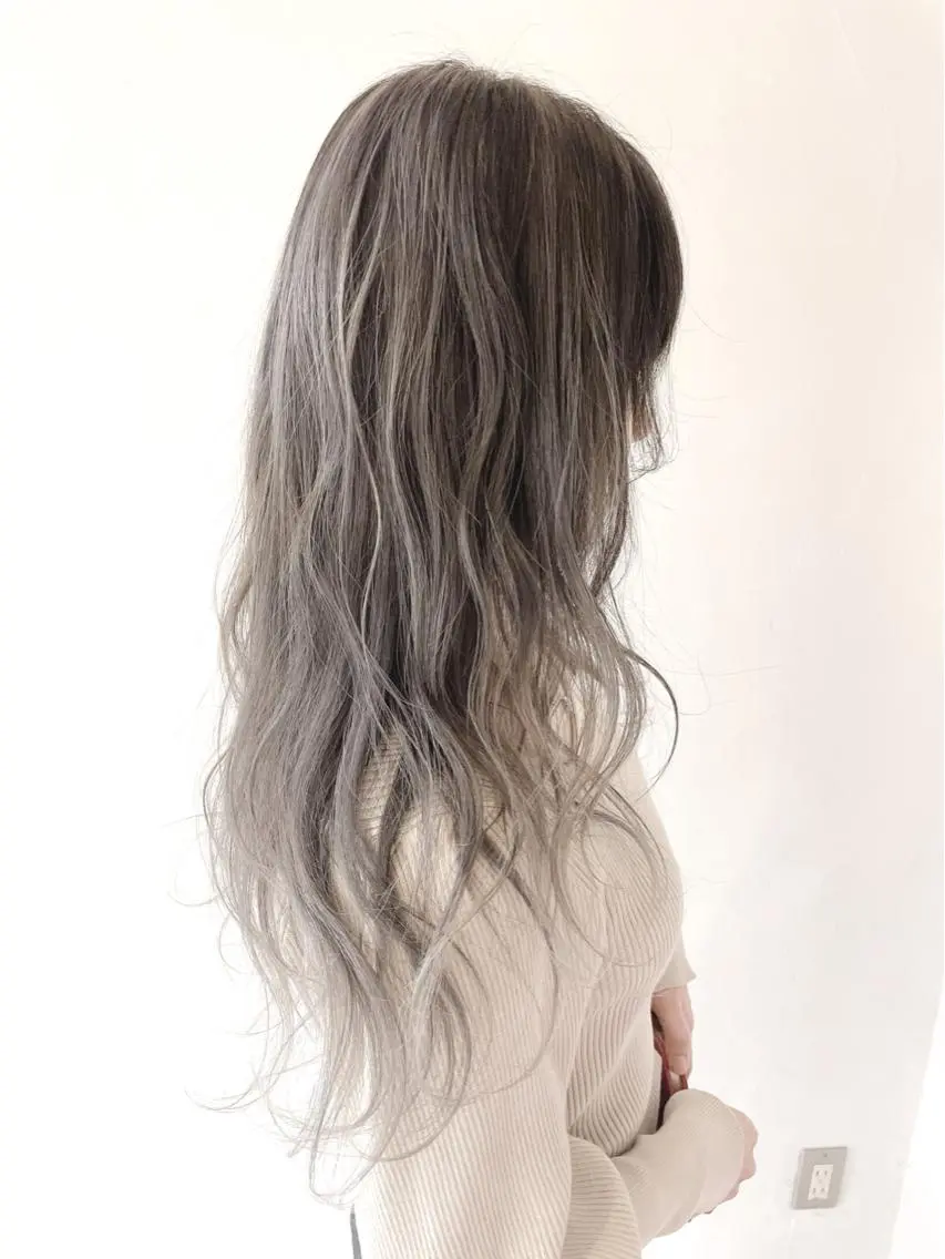 ロング カラー バレイヤージュ ブリーチ ケアブリーチ ダブルカラー イヤリングカラー ヘアカラー トリートメント ブリーチの神 KYONのその他イメージ