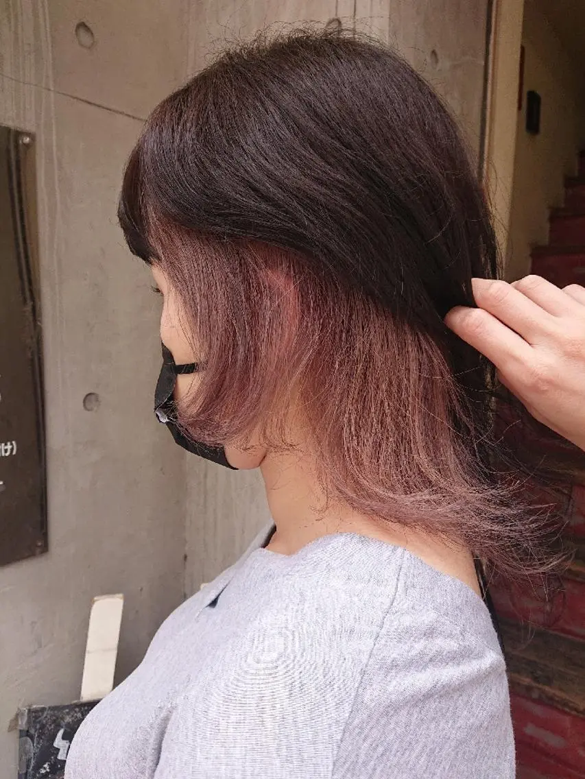 ミディアム カラー ベージュカラー インナーカラー 「sumi」 AMIのヘアスタイル