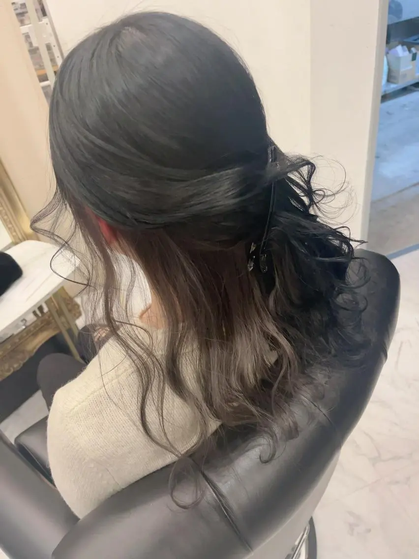 ロング ケアブリーチ&シール エクステの店和田翔莉のヘアスタイル