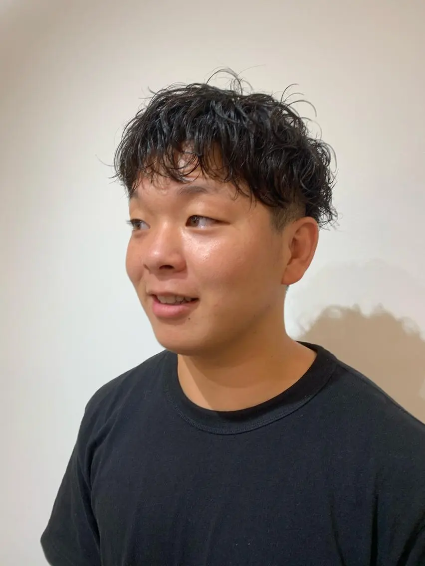 パーマ イズミ ナナコのヘアスタイル