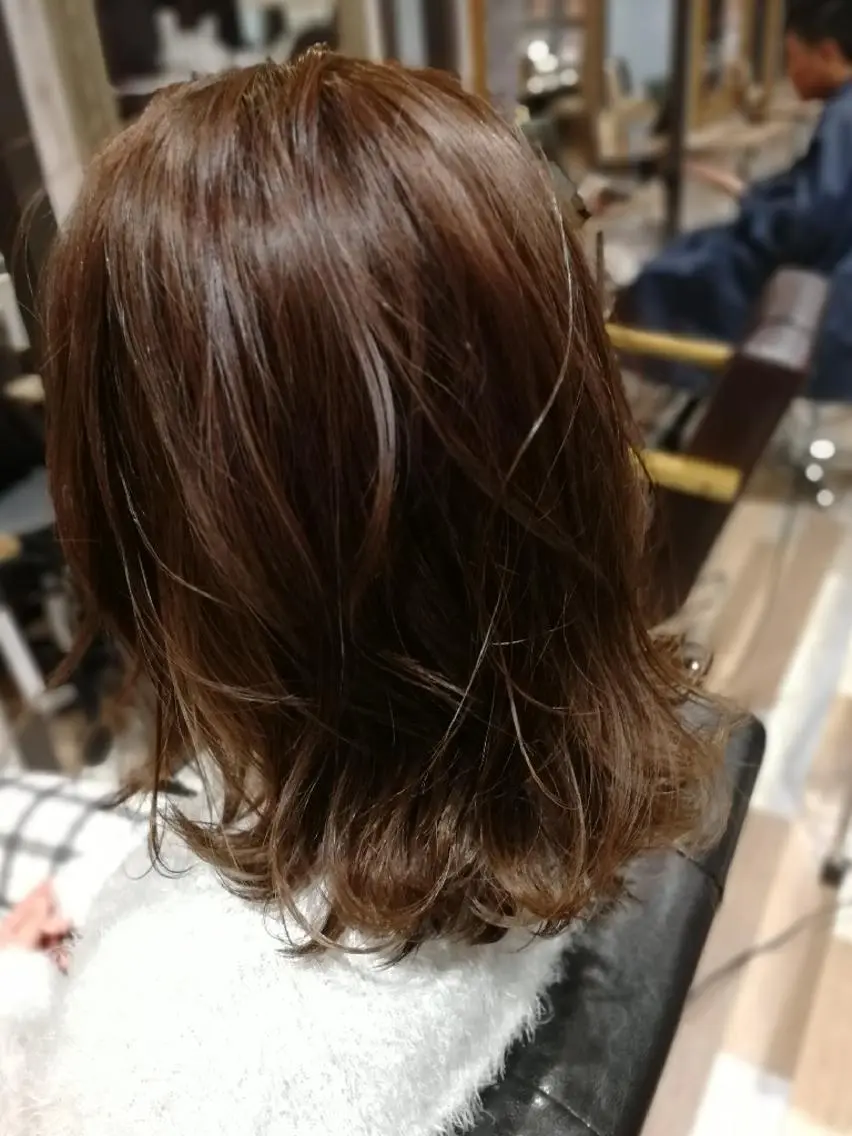 ミディアム カット ヘアカラー トリートメント 山田 義人のヘアスタイル