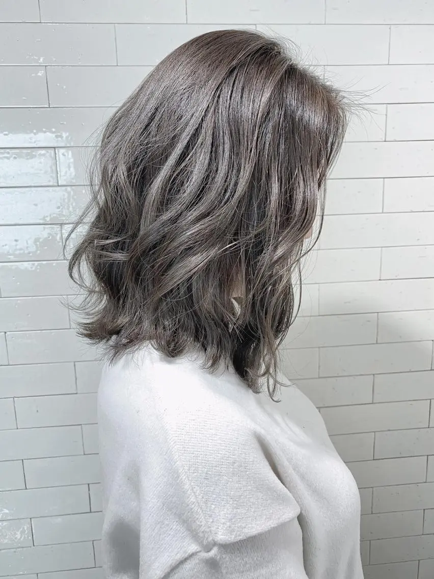 セミロング カラー パーマ ヘアアレンジ アッシュ バレイヤージュ ブリーチ ケアブリーチ 透明感カラー ヘアカラー トリートメント バレイヤージュ 藤沢 髪質改善 竹内ケンゴのヘアスタイル