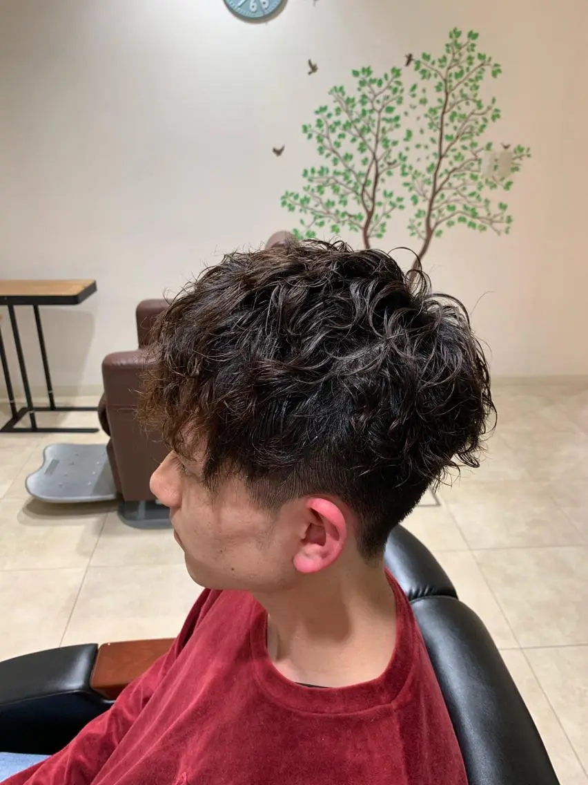 パーマ メンズ メンズパーマ 鵜飼 真伍のヘアスタイル
