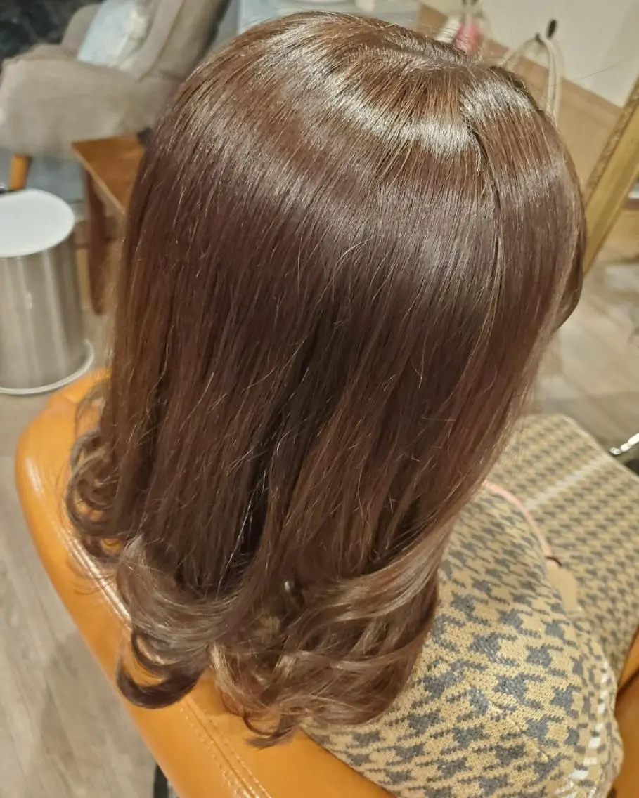セミロング カラー アディクシーカラー 外国人風カラー トリートメント 酸熱トリートメント カット ヘアカラー トリートメント spa hair ark 富井直美のヘアスタイル