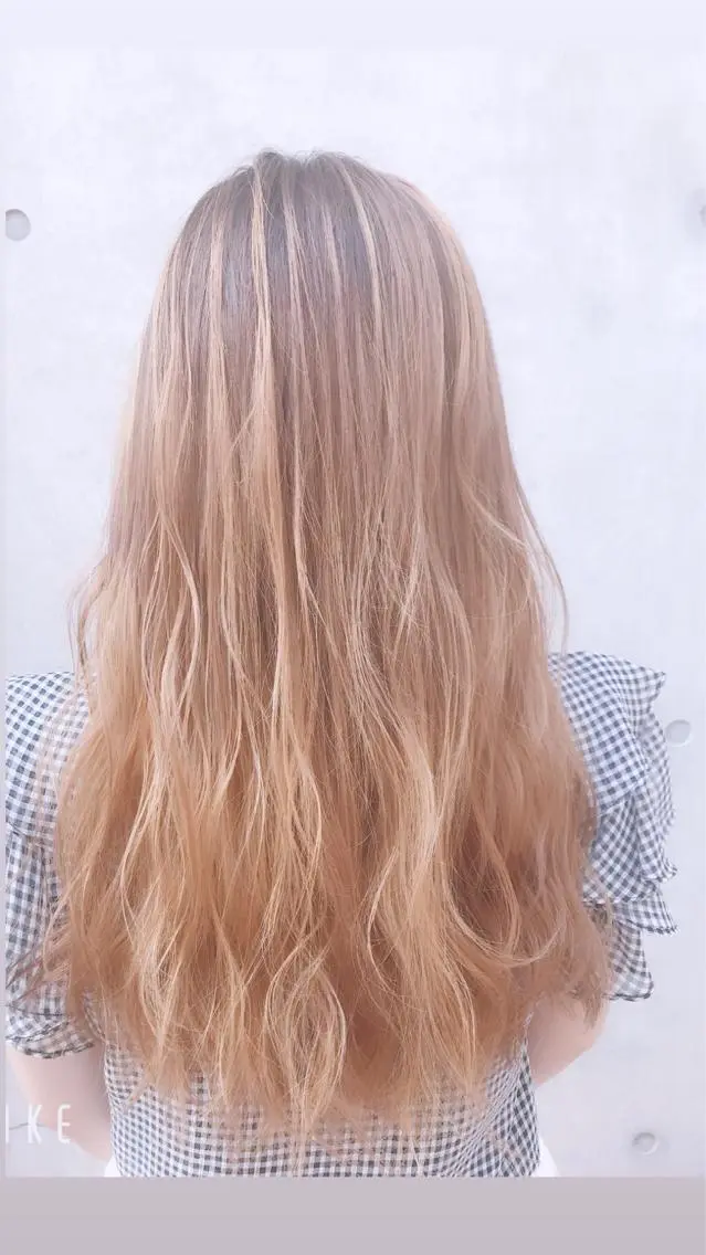 カラー ヘアアレンジ バレイヤージュ ベージュカラー ミルクティーベージュ アイラッシュ/美容室 個室/瀬戸 一菜のヘアスタイル