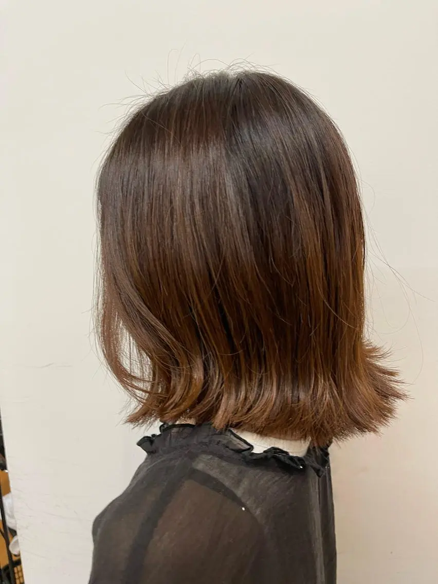 ミディアム 岩下 侑里のヘアスタイル