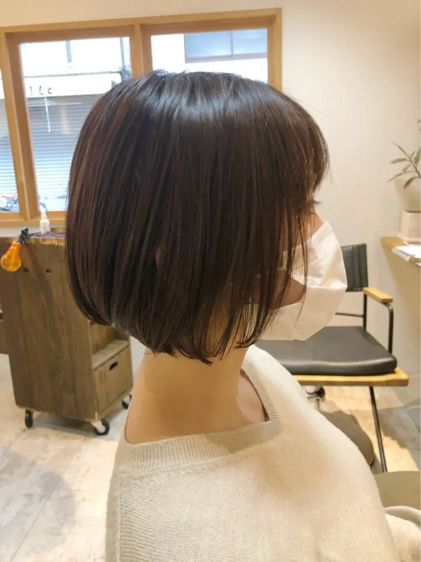 ミディアム ボブ カット ヘアカラー トリートメント 【女性指名No.1】 西口直子のヘアスタイル