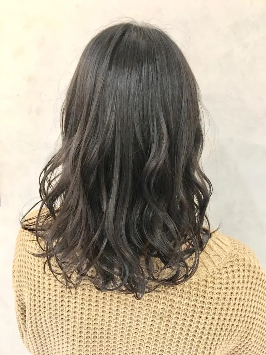 ロング カラー ︎︎🧸 ユリ ︎︎🧸のヘアスタイル