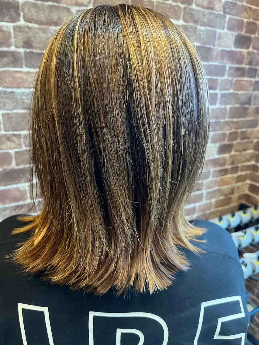 セミロング カラー パーマ ヘアアレンジ メンズ キッズ ネイル マツエク・マツパ アイブロウ メンズブリーチ メンズハイライト メンズインナーカラー メンズ韓国風 ブリーチ 久木原 ゆりのヘアスタイル