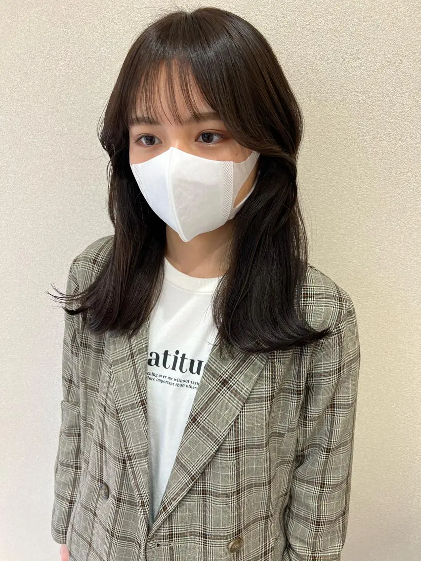 セミロング カラー エギョモリ 外国人対応 佐久間のヘアスタイル