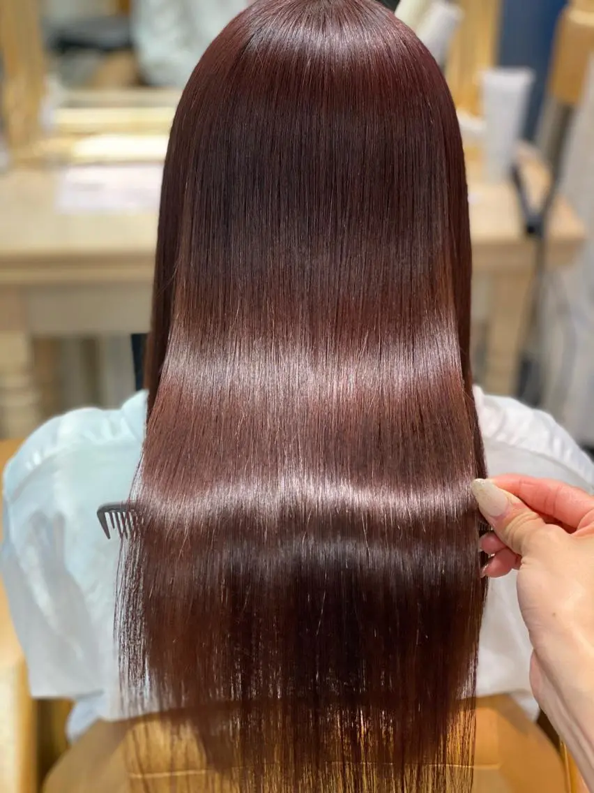 ロング ヘアカラー トリートメント 髪質改善 縮毛の達人 矢井由真のヘアスタイル