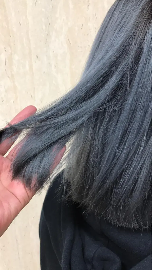 ショート カラー ブリーチ ブルーカラー ブルーパープル パープルカラー BOX mico.のヘアスタイル
