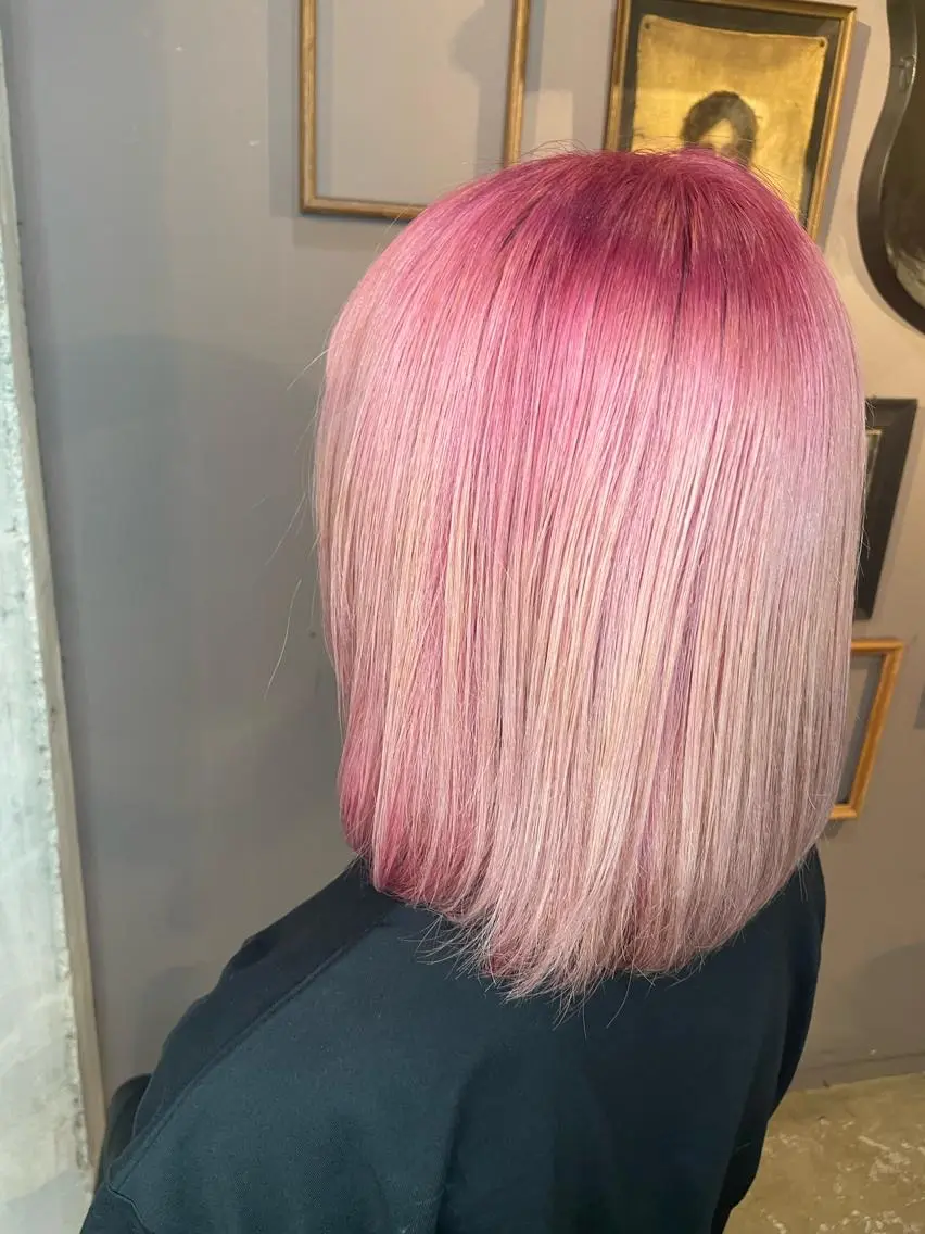 ミディアム カラー STELLA 小林優真のヘアスタイル