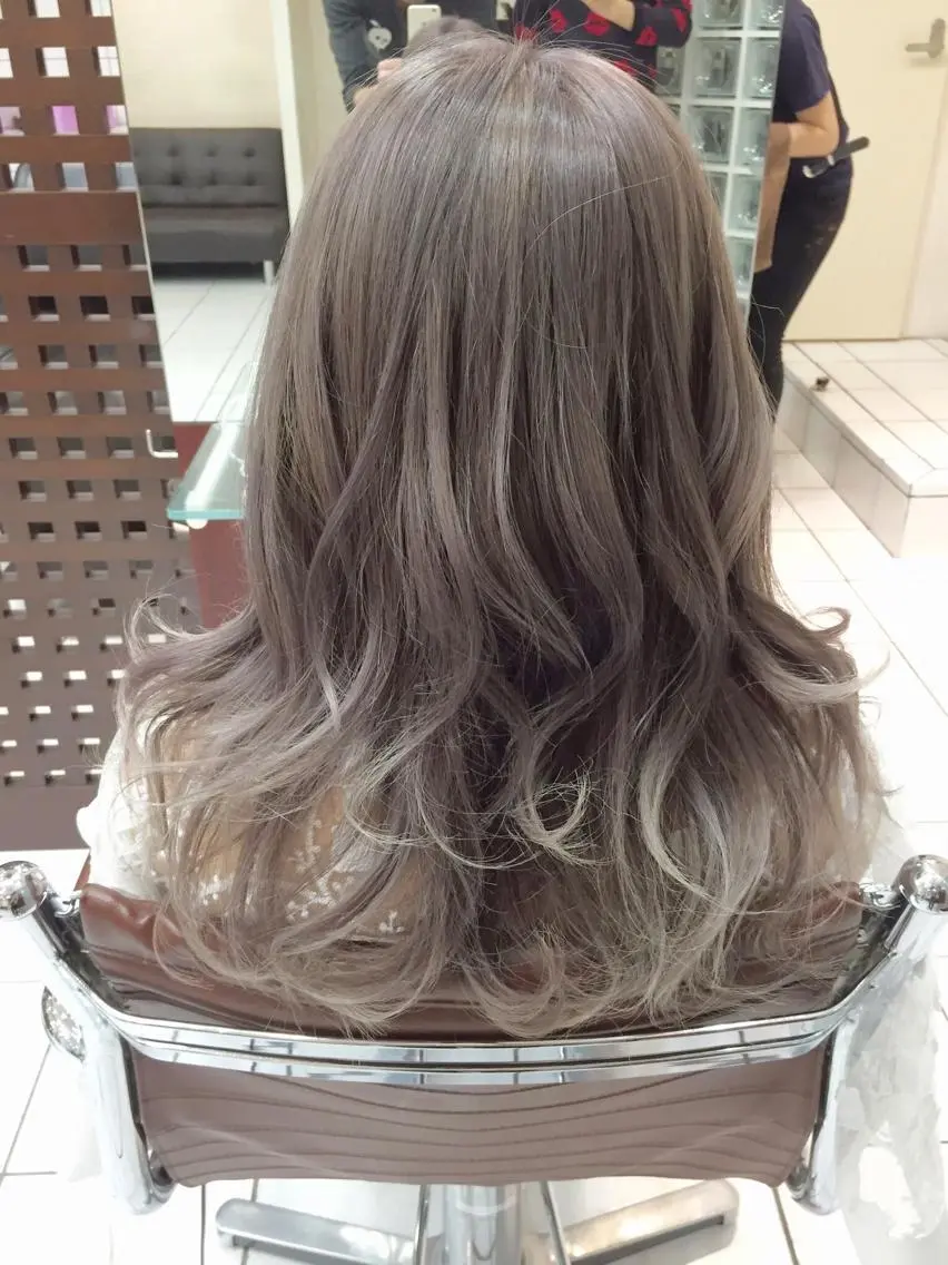 ミディアム カラー モテ髪透明感❤️ デイズヘアカラーのヘアスタイル