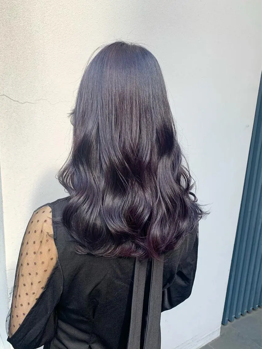 セミロング カラー パープルカラー 矢野 晃平のヘアスタイル
