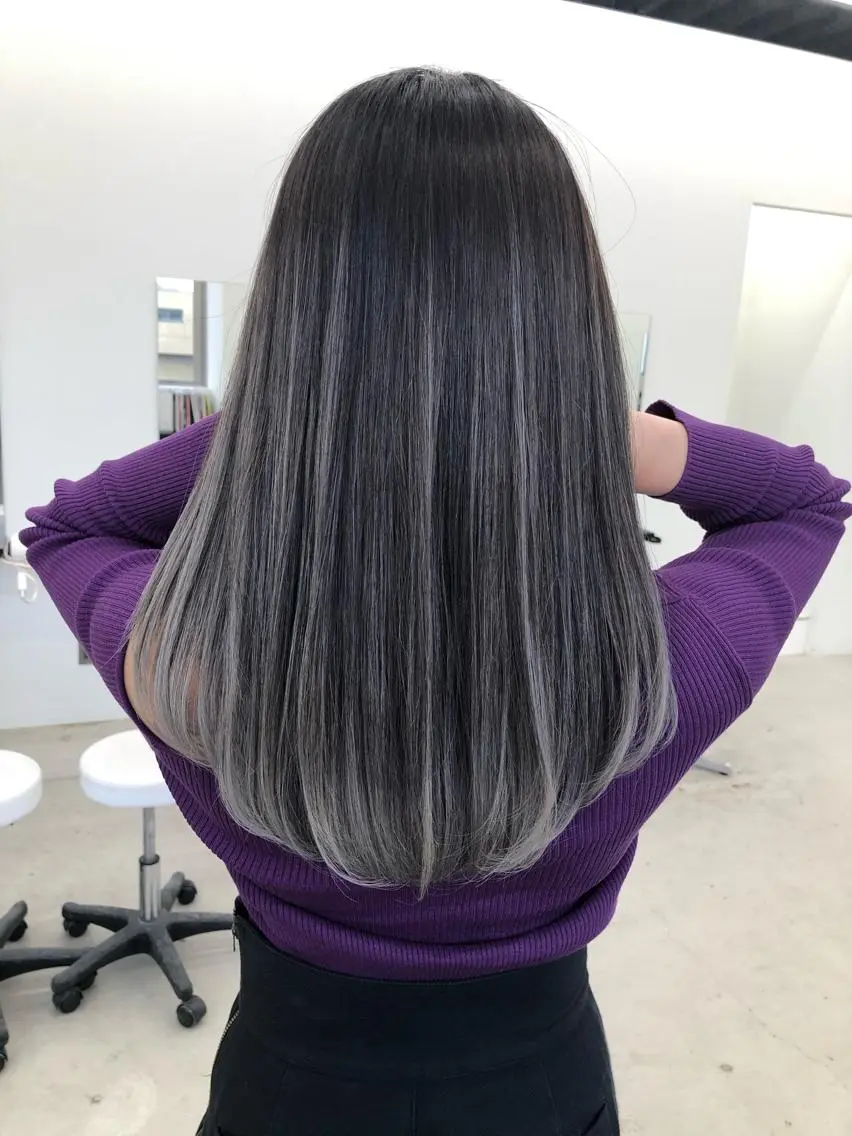 セミロング カラー ✨ブリーチ無し 透明感HIDEのヘアスタイル