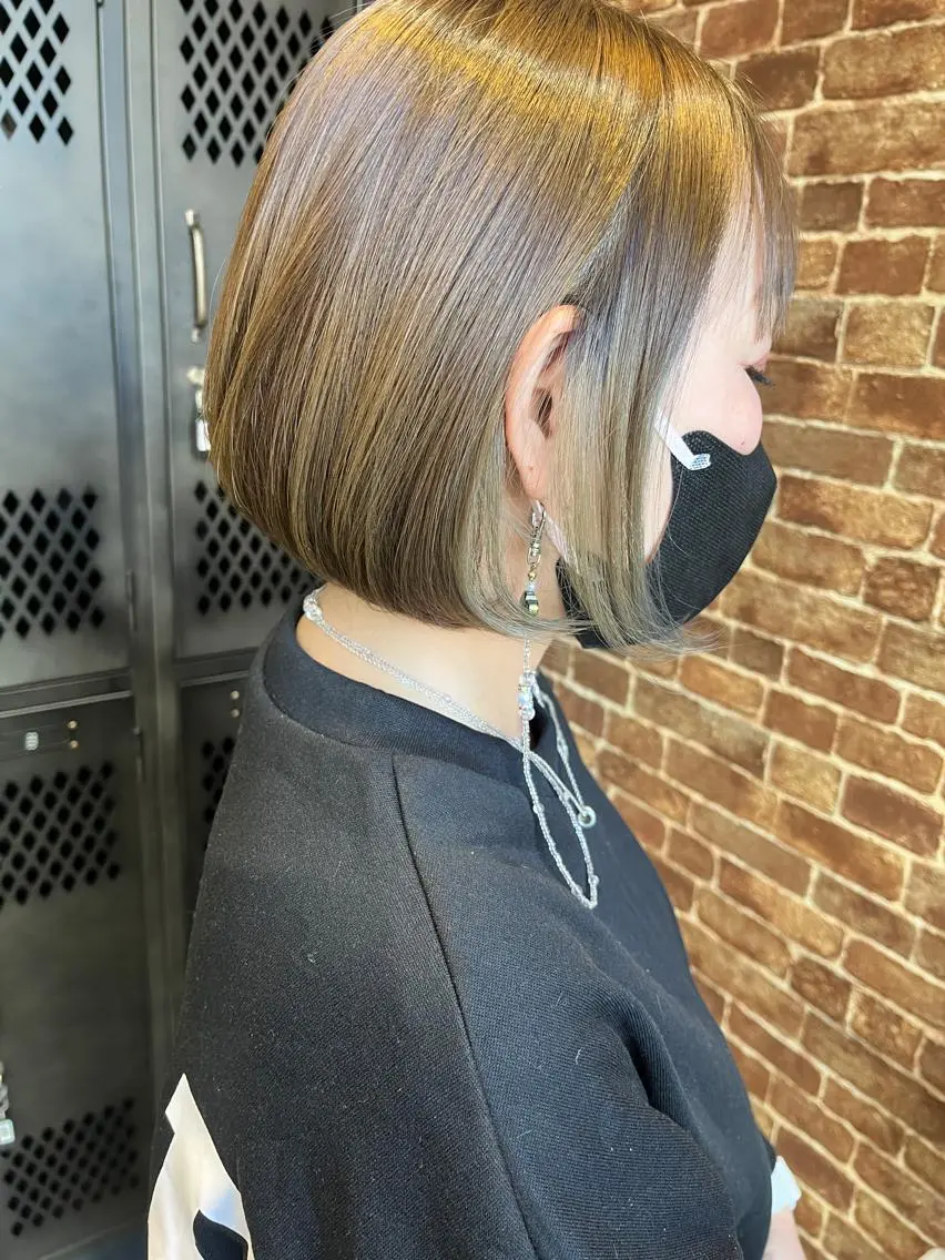 ミディアム カラー パーマ ヘアアレンジ メンズ キッズ ネイル マツエク・マツパ アイブロウ ミディアムパーマ メンズハイライト メンズパーマ ブラウンカラー ケアカラー 久木原 ゆりのヘアスタイル