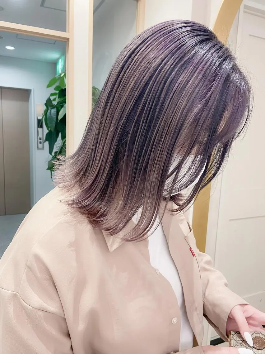 ミディアム カラー ブリーチ ヘアカラー トリートメント 竹内啓太 ボブのヘアスタイル