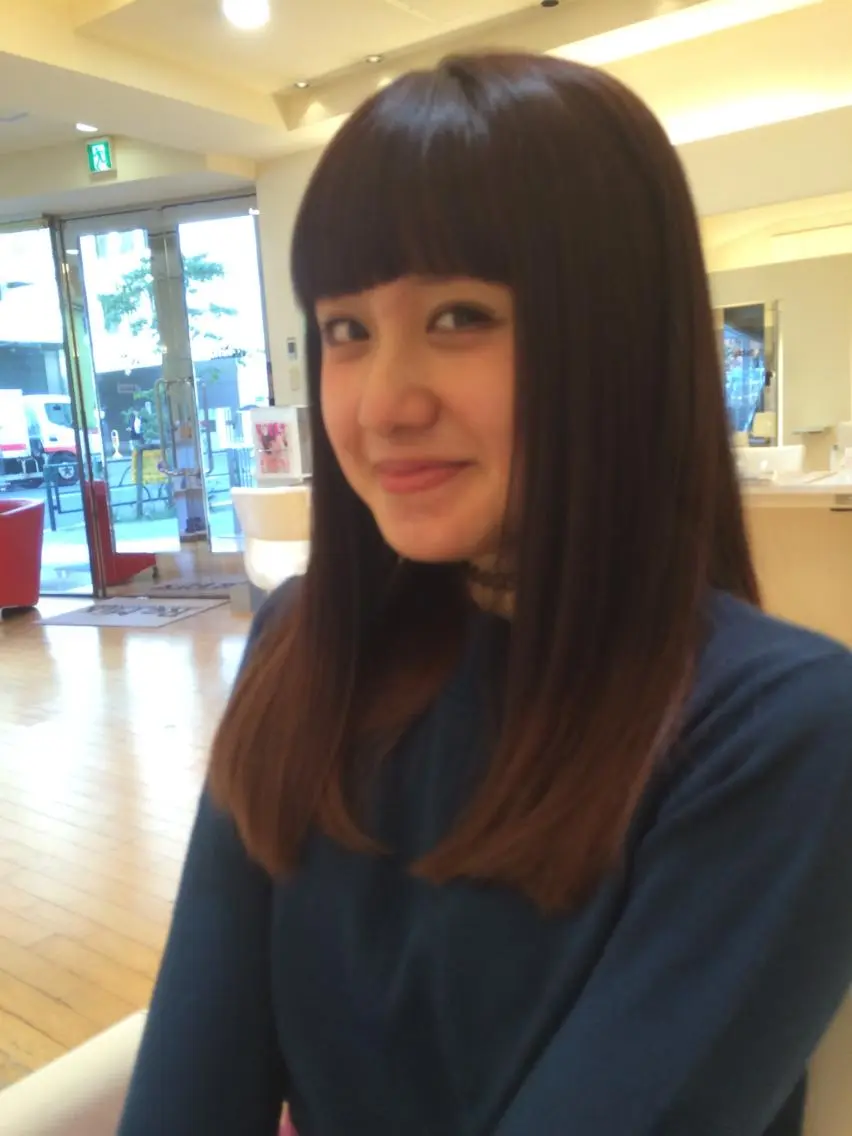 セミロング カラー タジマ ヤスヒサのヘアスタイル