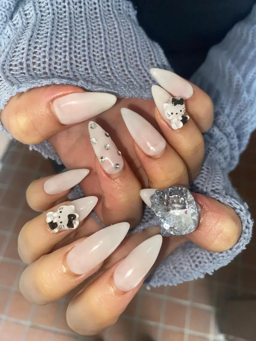 ネイル 個性派🌺推しネイル 💅💞hota🐇のネイルデザイン