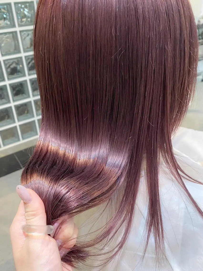 セミロング MIHO /directorのヘアスタイル