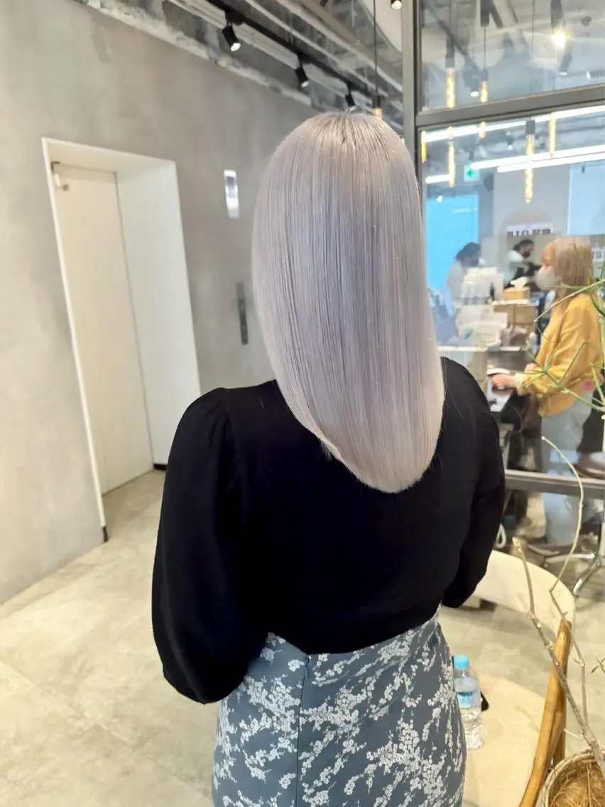 セミロング カラー カット ヘアカラー トリートメント 🦋レイヤーカット ミドリカワ🦋のヘアスタイル