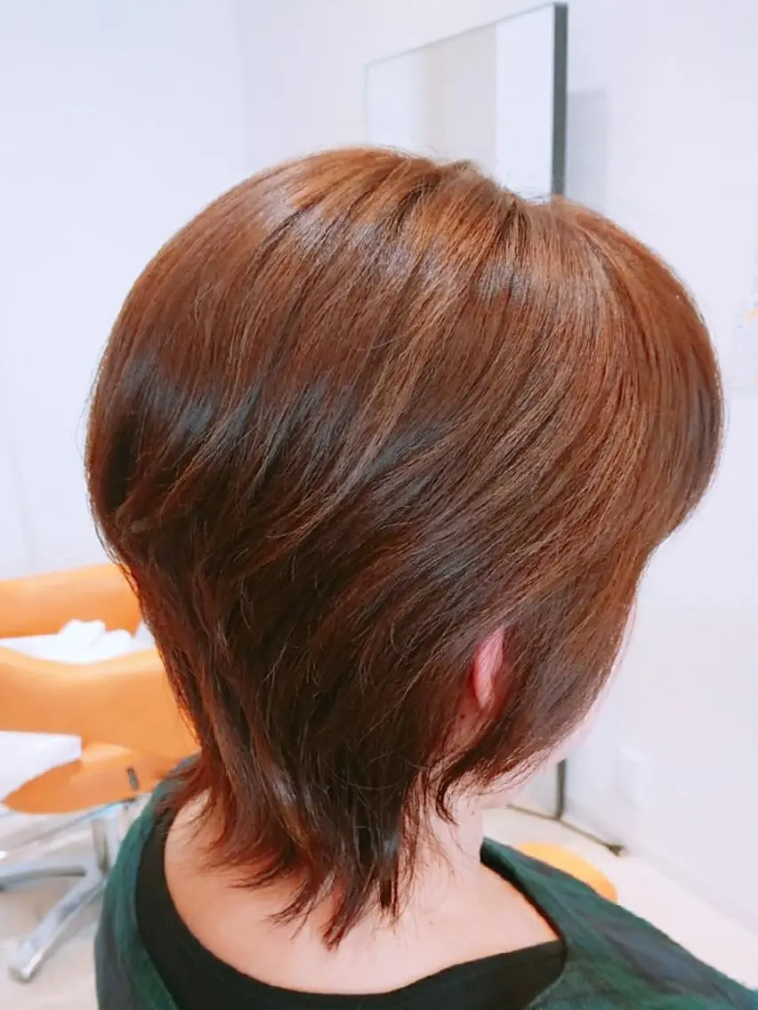 ミディアム ウルフカット 坂上 晴日のヘアスタイル