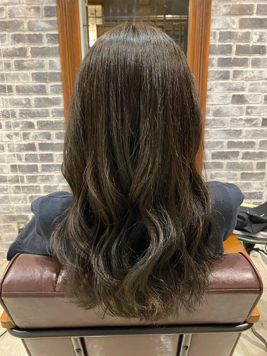 カラー グレージュ オリーブグレージュ オリーブグレー 顔周りカット/透明感 カラー/rioのヘアスタイル