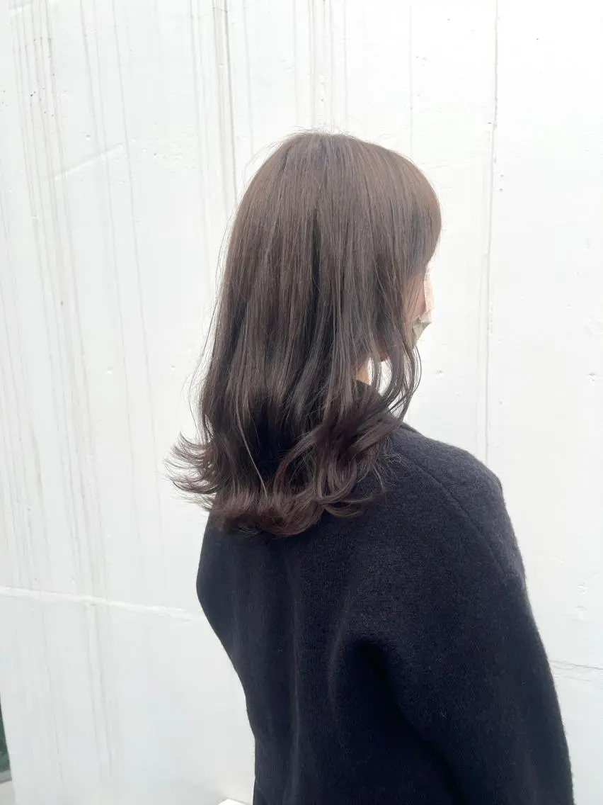 ミディアム カラー カット 縮毛矯正 トリートメント 佐藤史哉* 韓国レイヤー赤み除去のヘアスタイル