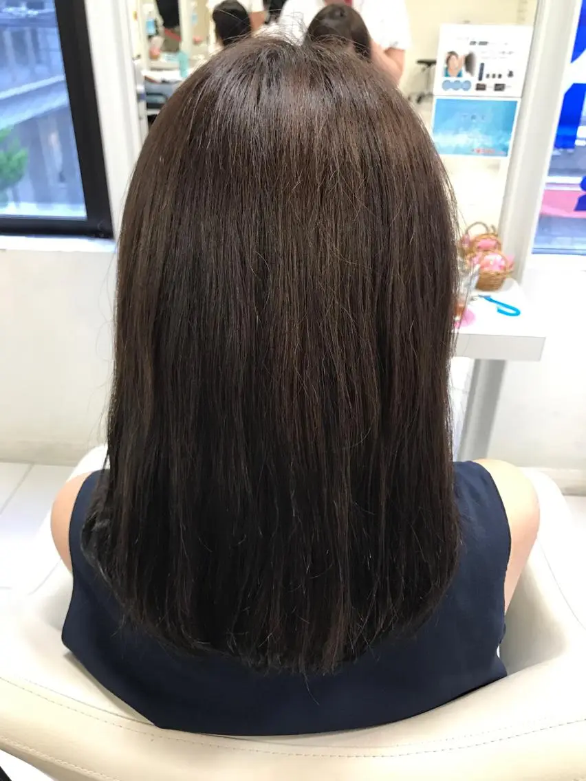 セミロング カラー アッシュ オレンジ 【暖色カラー特化】 中山由梨のヘアスタイル
