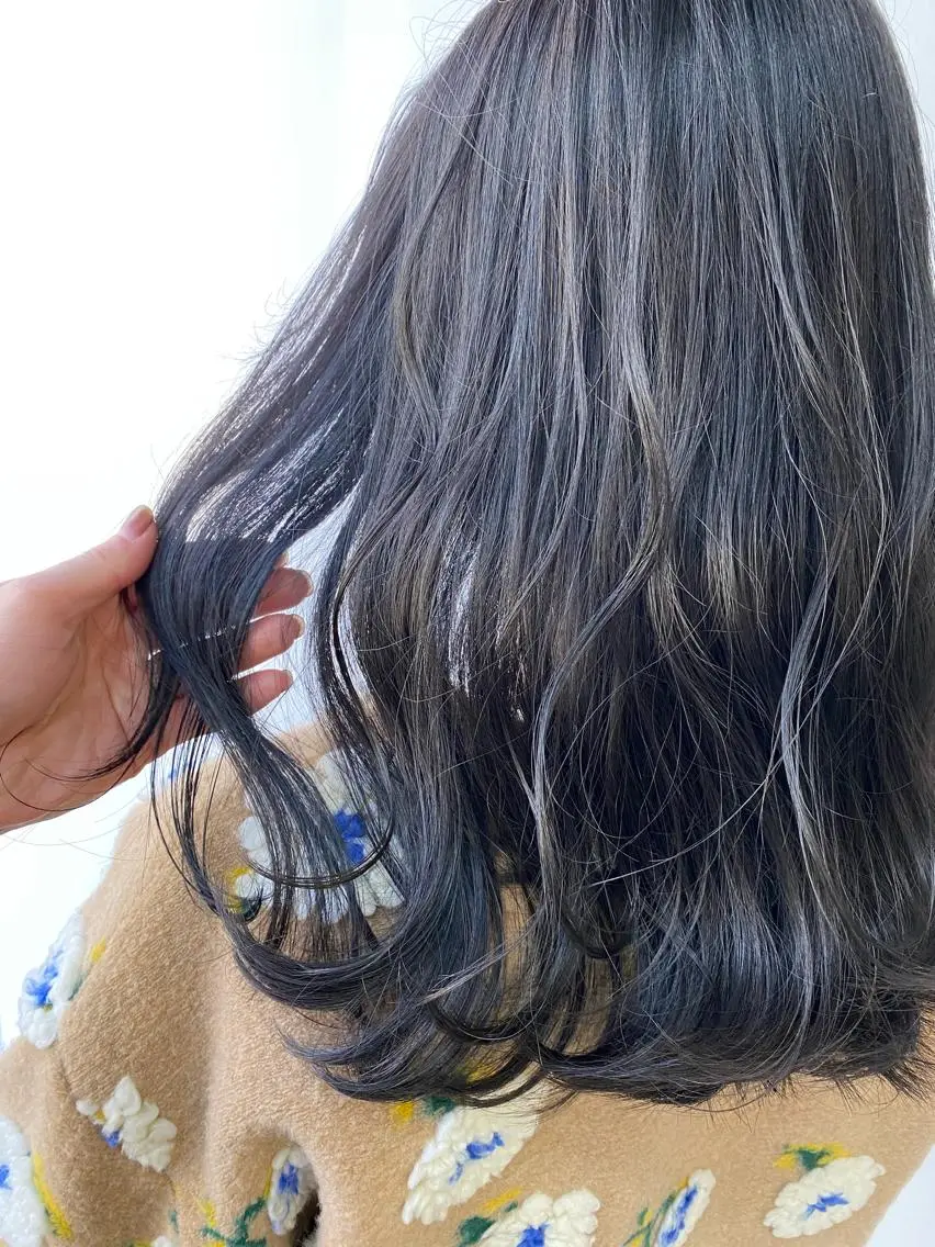 ミディアム カラー ヘアカラー キタダ ヒロキのヘアスタイル