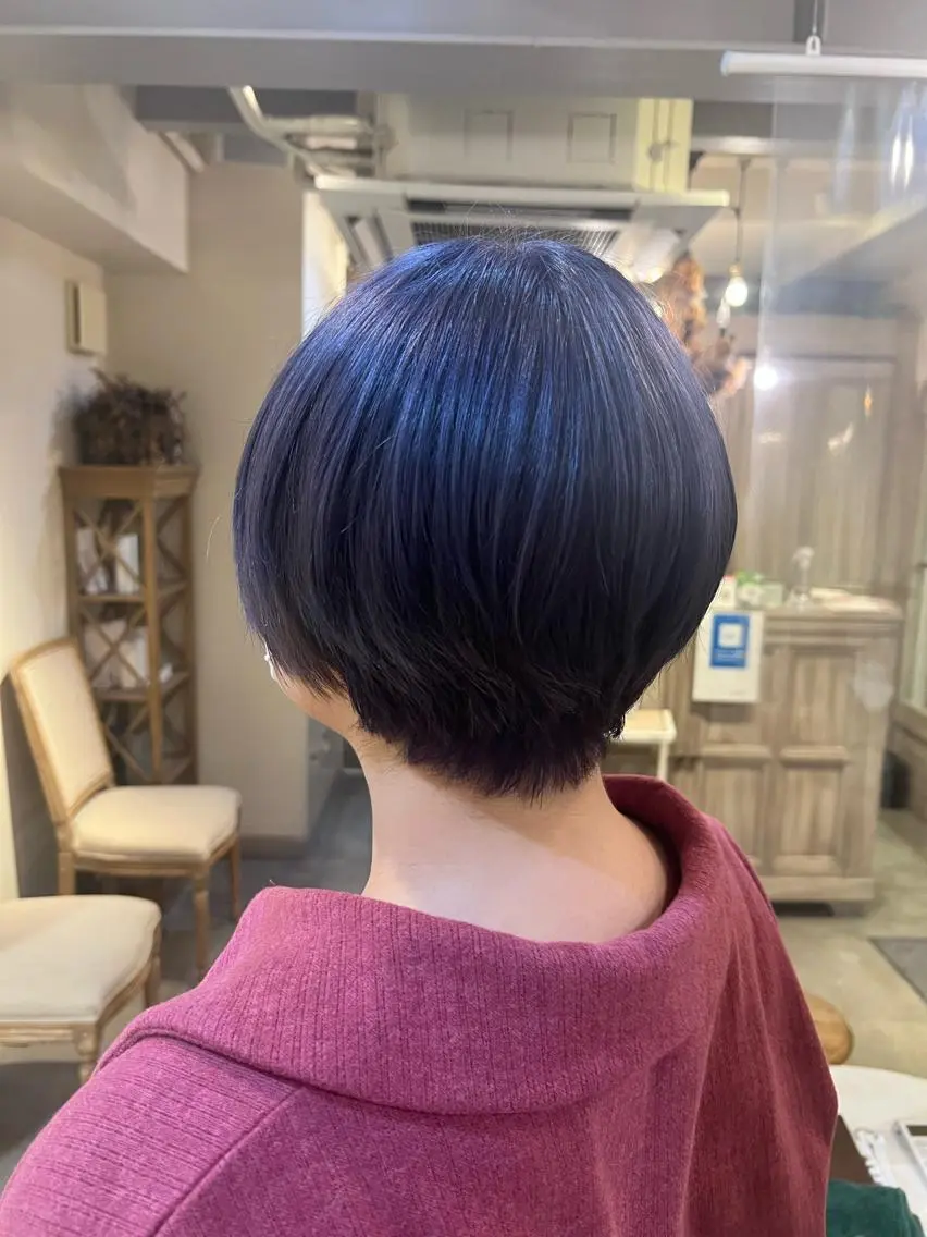 カラー ひがし はるなのヘアスタイル