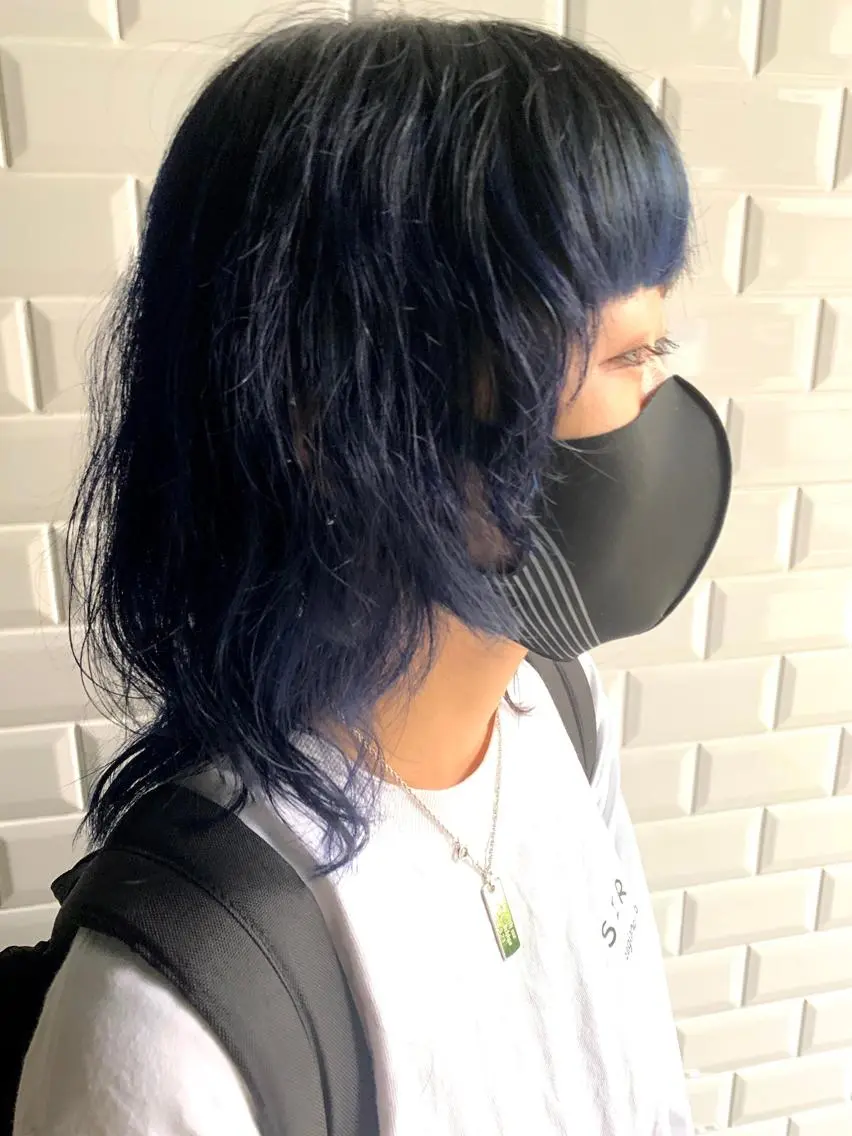 ミディアム カラー パーマ ネイビーカラー ウルフカット appiis 柳田葵　横浜のヘアスタイル