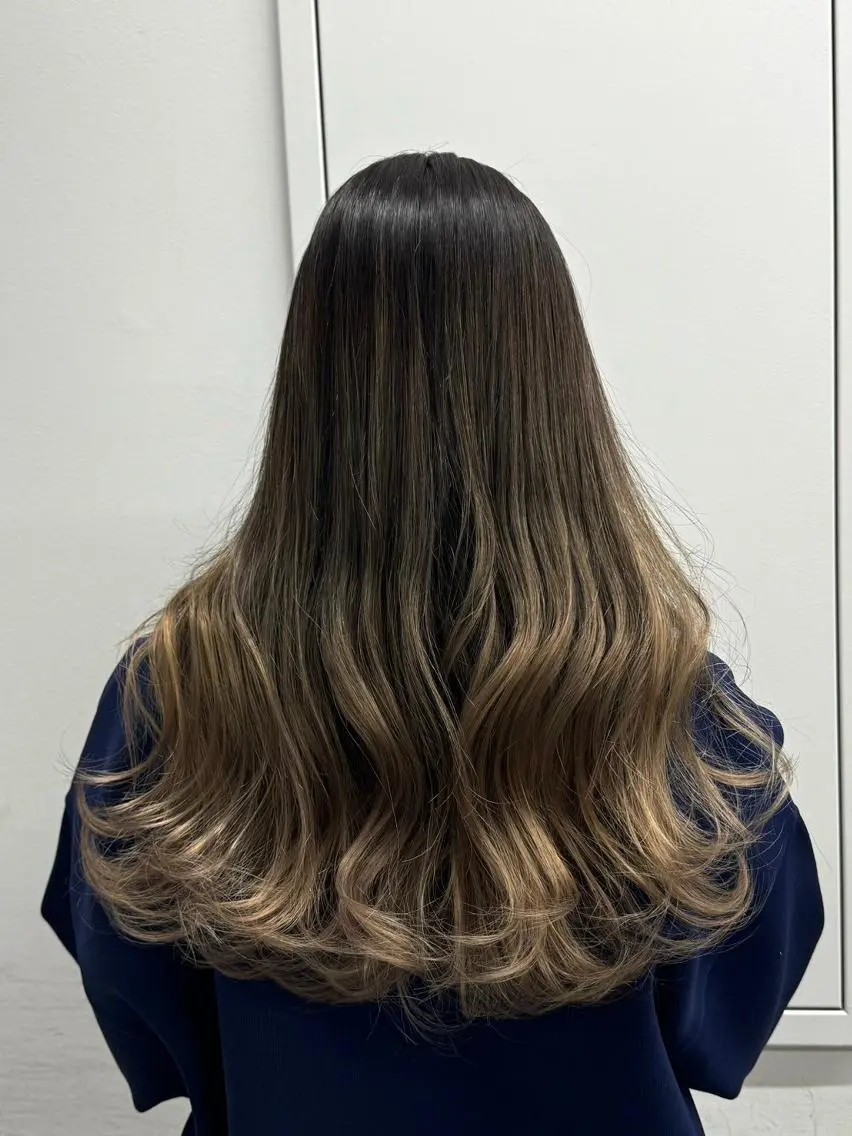 ロング カラー アディクシーカラー アッシュ ブルーカラー ダークアッシュ グレージュ 【公式】amble luxe池袋東口🩷のヘアスタイル