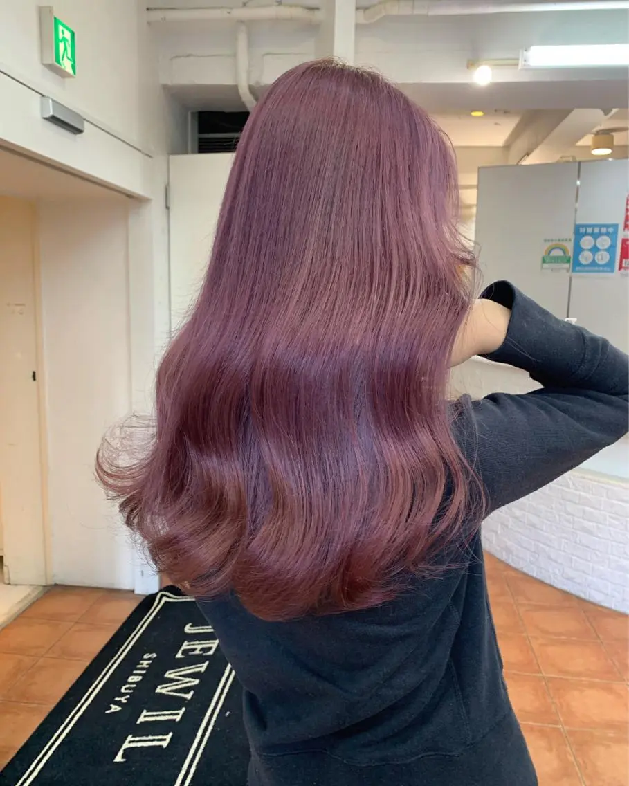 ロング カラー ラベンダーカラー ピンクカラー ピンクラベンダー ピンクカラー/ ブリーチなしRINAのヘアスタイル