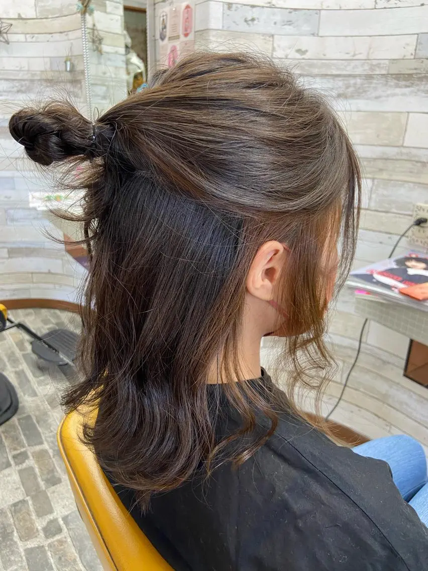 ミディアム カラー イヤリングカラー カット ヘアカラー トリートメント 大坪 拓斗のヘアスタイル