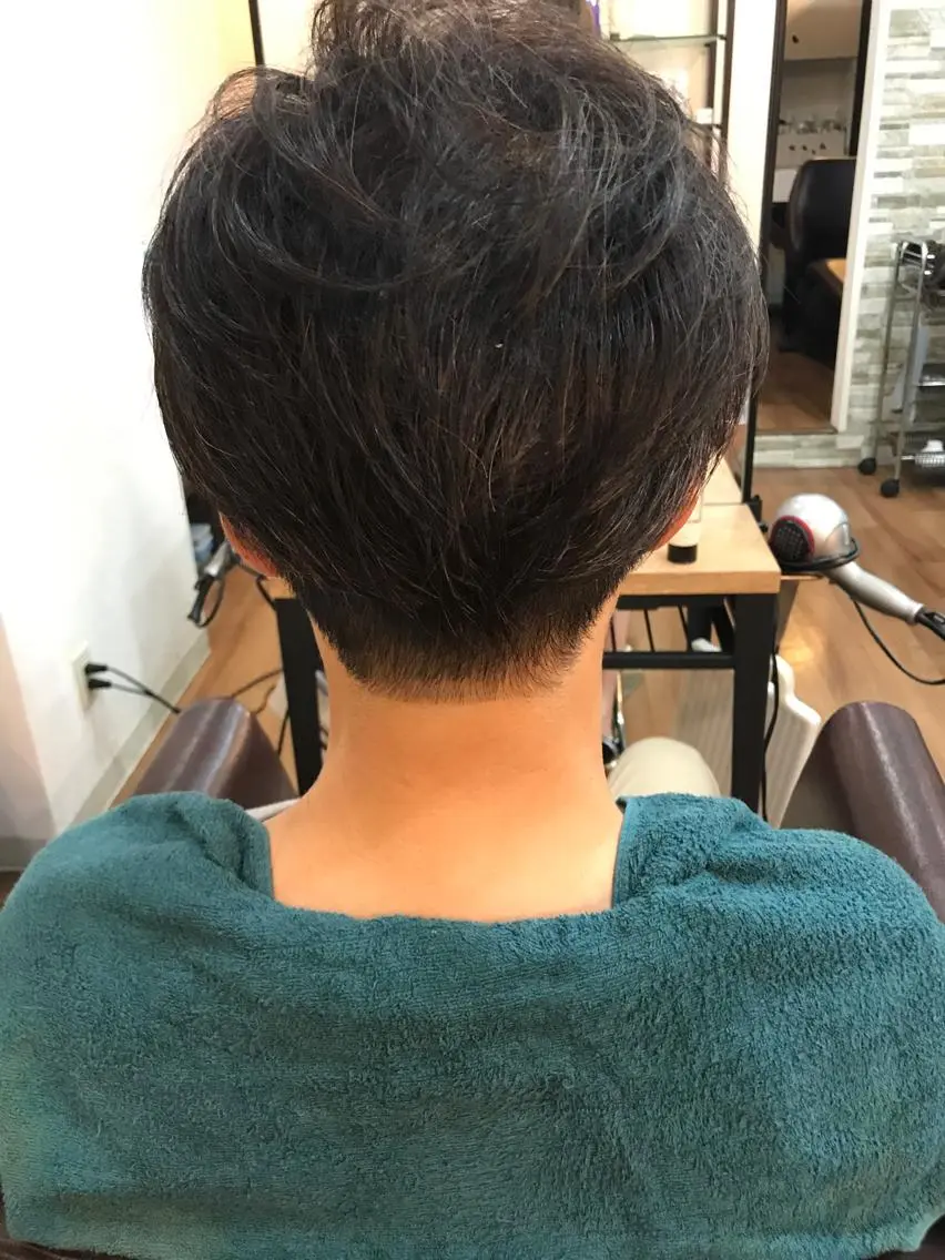 ショート メンズ 刈り上げ 松村 崇弘のヘアスタイル