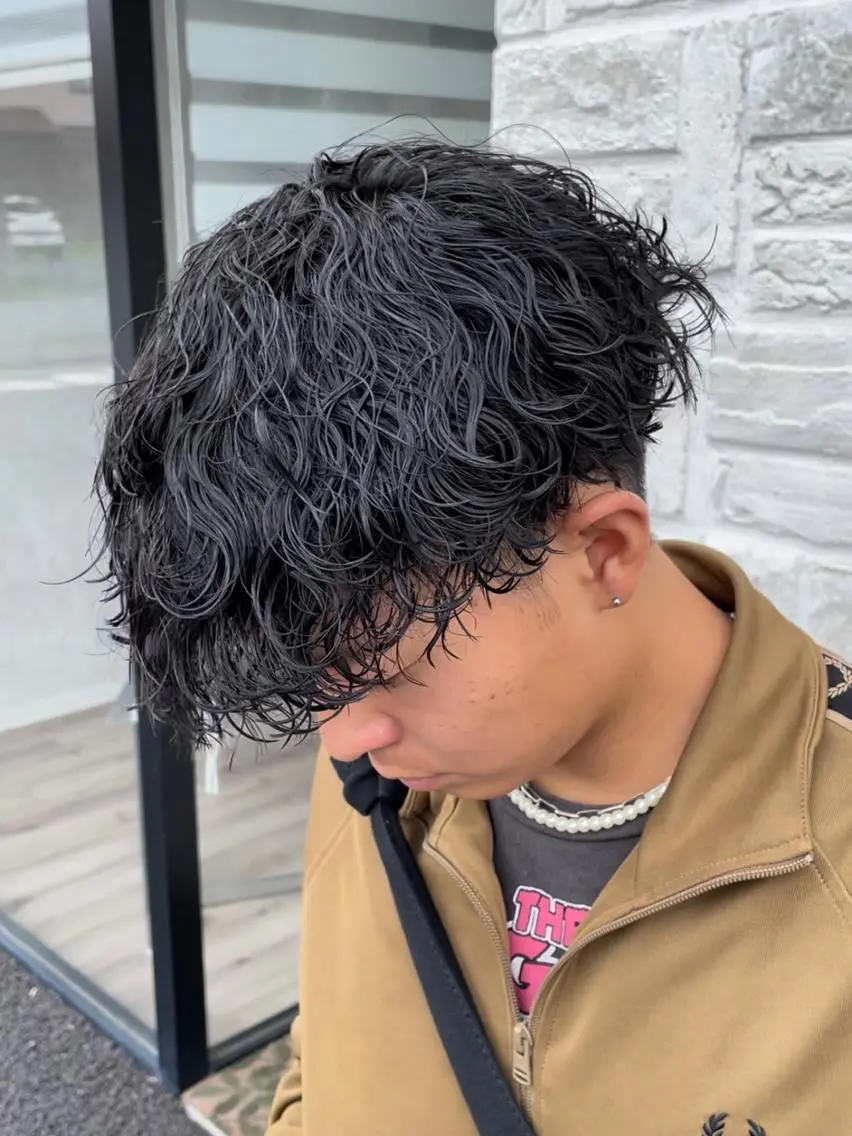 パーマ メンズ カット パーマ アタ ムのヘアスタイル