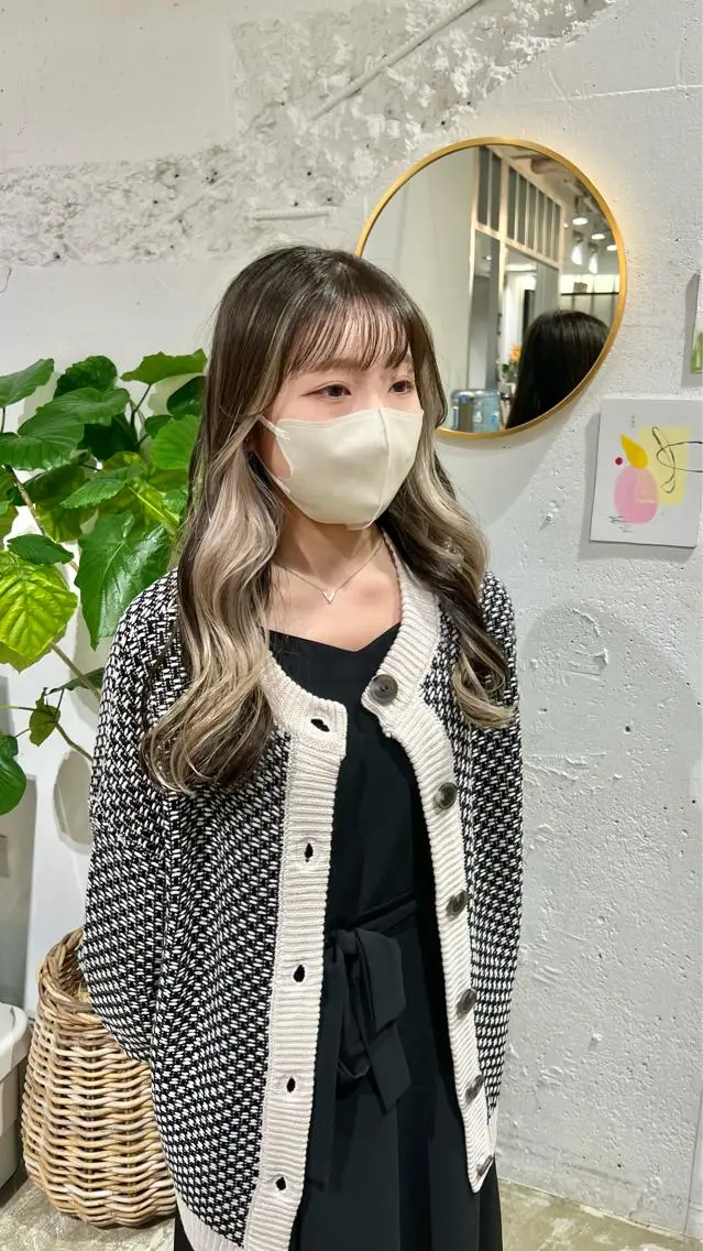 ロング 石井 菜々のヘアスタイル