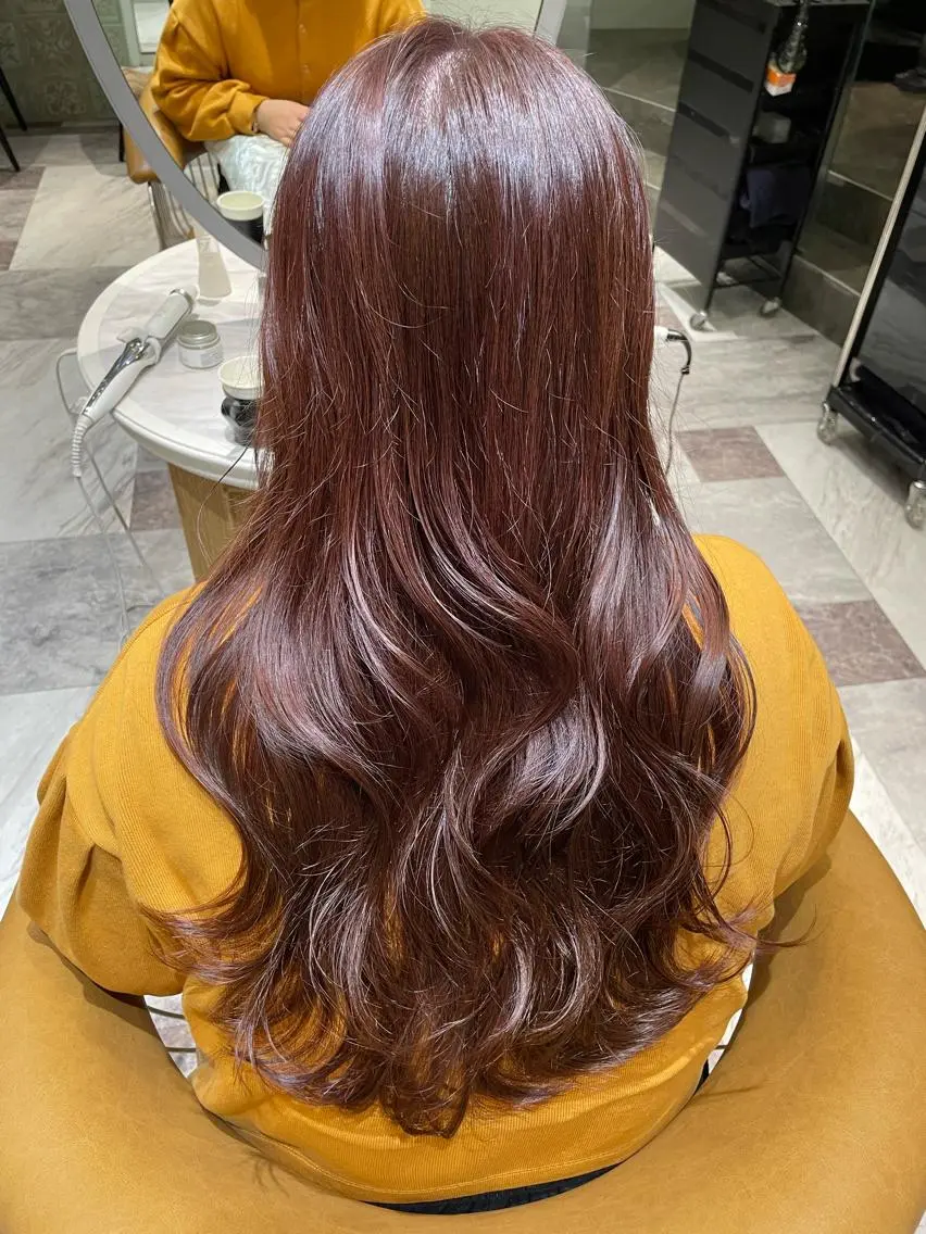 ロング カラー ベージュカラー 黒髪 ブリーチ ブルーカラー ブルーブラック ヘアカラー トリートメント 木屋元一/透明感 /前髪/レイヤーのヘアスタイル