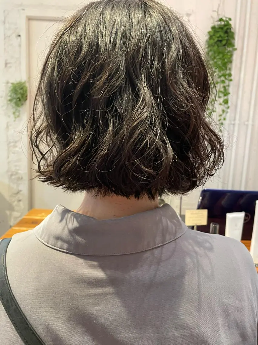 ミディアム パーマ カット パーマ トリートメント レイヤー／似合わせ TAKUYAのヘアスタイル