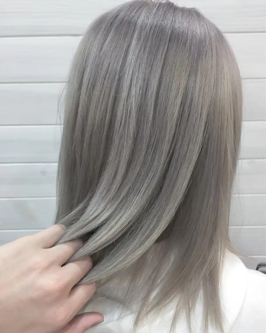 セミロング カラー ヘアアレンジ 韓国/ハイトーン/ ボブ🎀MIKU🎀のヘアスタイル