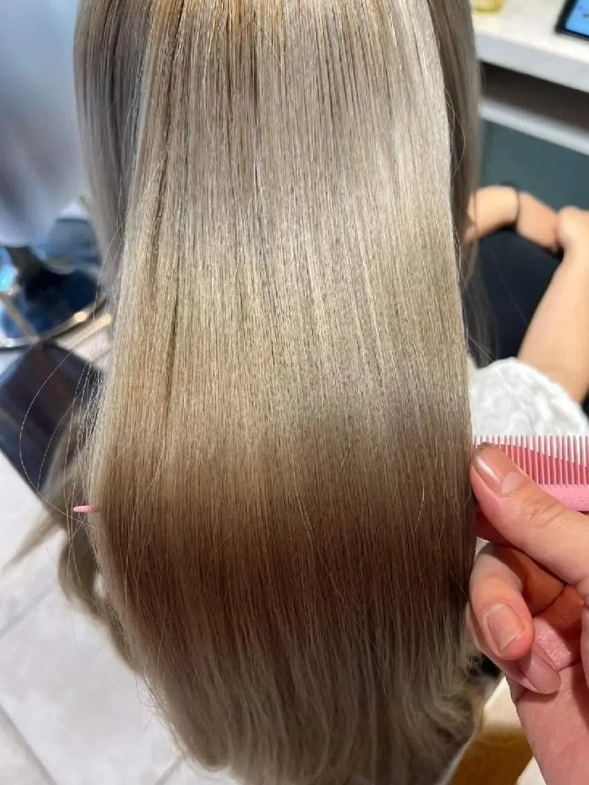 セミロング トリートメント EARTH所沢店長 髪質改善 岡本 勇人のヘアスタイル
