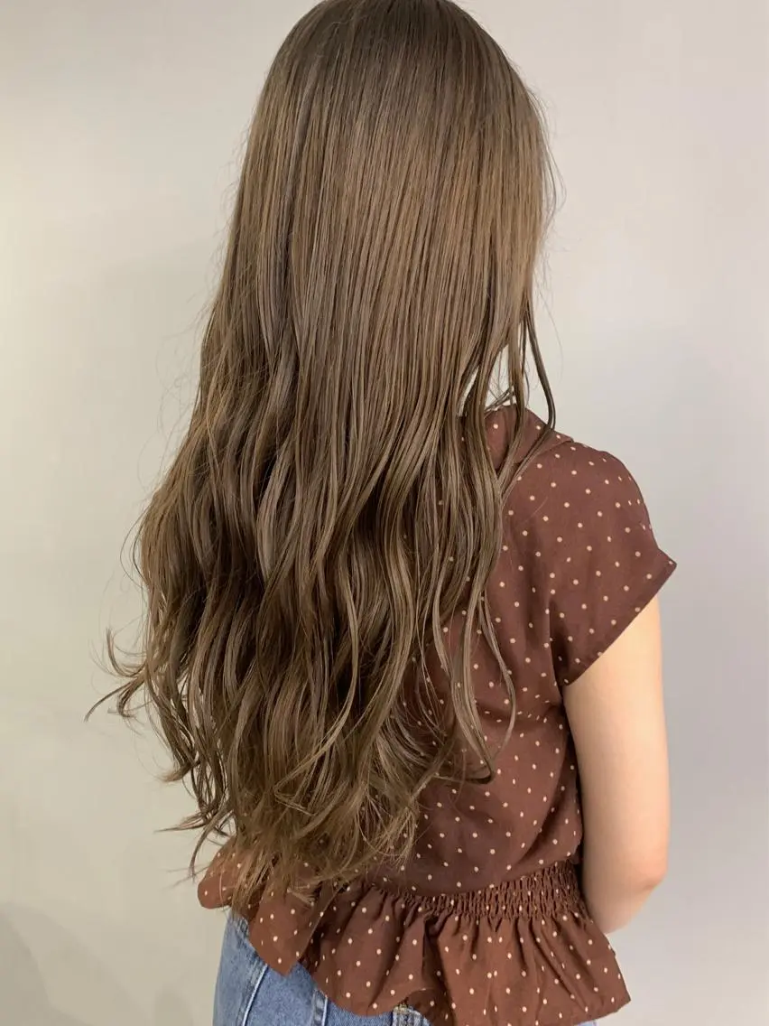 ミディアム カラー leben serikaのヘアスタイル
