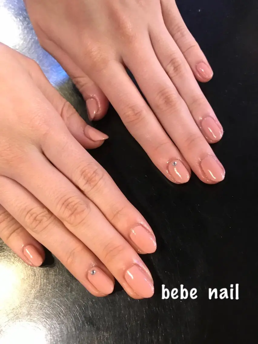 ネイル ジェルネイル ワンカラーネイル パラジェル ストーンネイル Ann nailのネイルデザイン